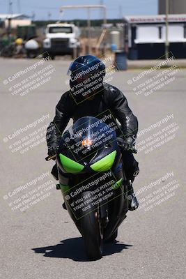 media/May-27-2024-Lets Ride (Mon) [[29979fda6e]]/Around the Pits/